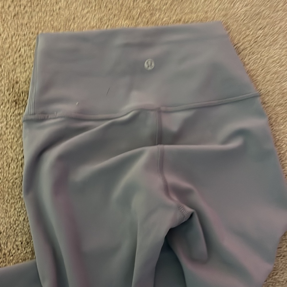 never worn - Picture 2 of 2